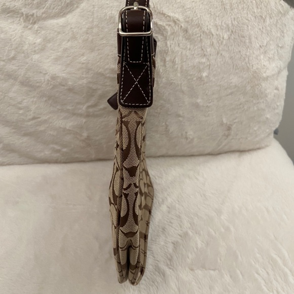 Coach Bag - Picture 3 of 11